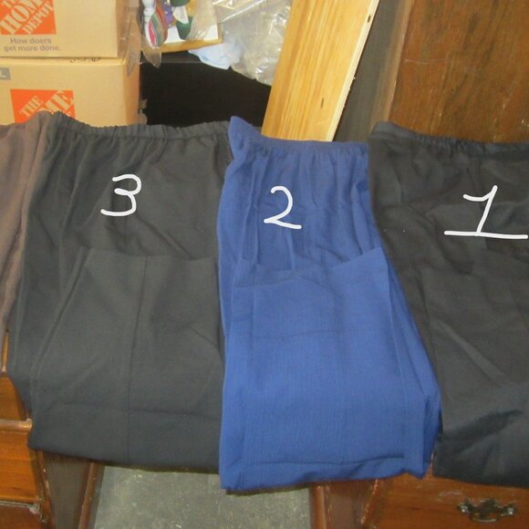 WOMENS DRESS PANTS 3 BRIGGS NY, 1 REQUIREMENT, 10 & 12 PETITE READ ALL $EACH - Picture 2 of 7
